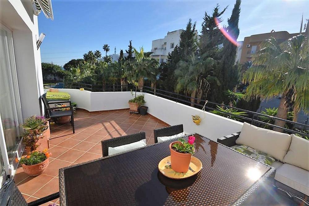 Apartamento Estepona Golf Eksteriør bilde